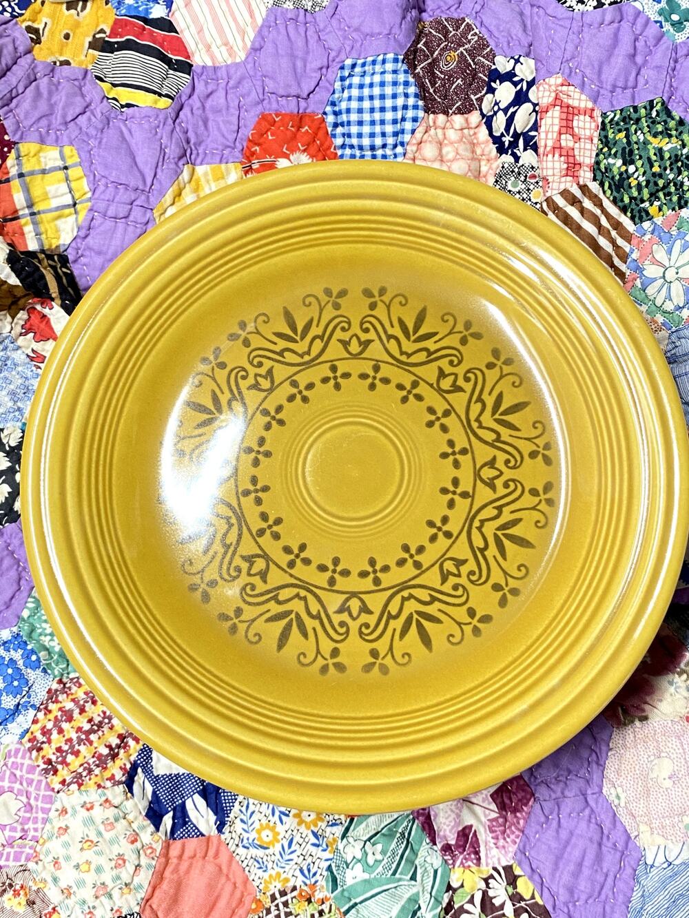 CASUAL COVENTRY VINTAGE 10' DISHES YELLOW MADE IN USA